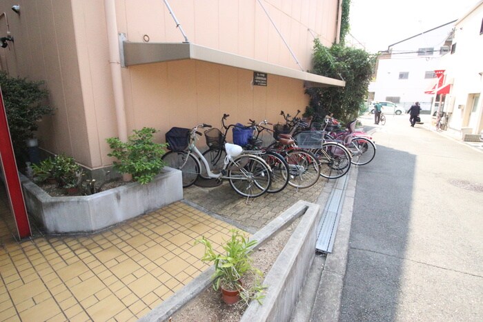 マンションカ－サ平野の物件外観写真