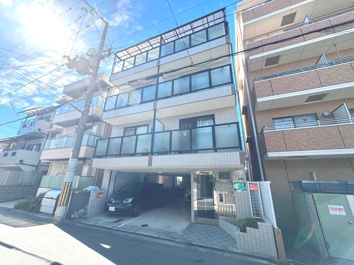 エルヴェ弥生の物件外観写真