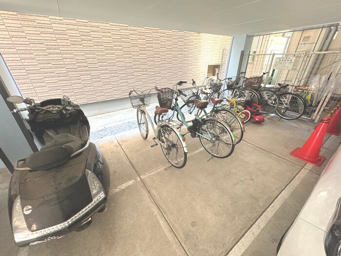 エルヴェ弥生の物件外観写真