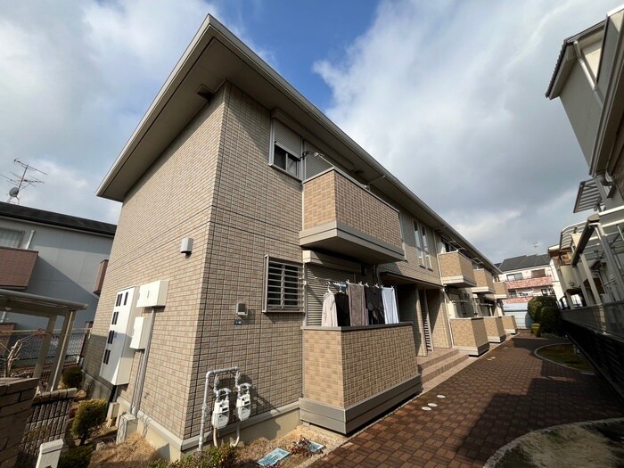 シャルマンカルチェの物件外観写真