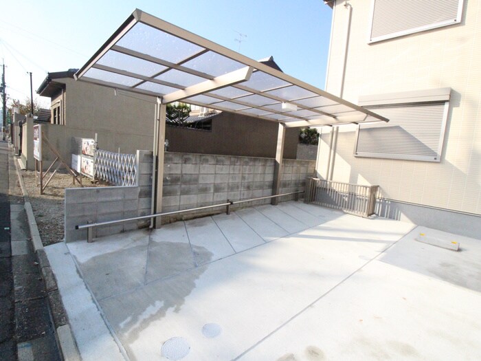 ラ・ぺ北大路小山の物件外観写真