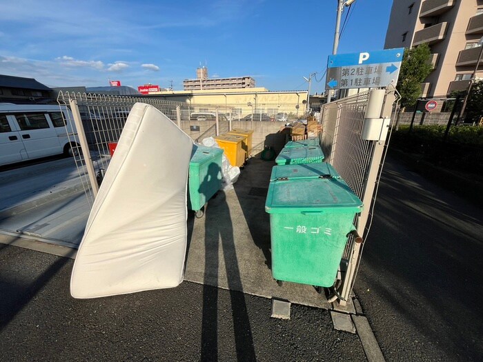 コプリ－キタハナダの物件外観写真