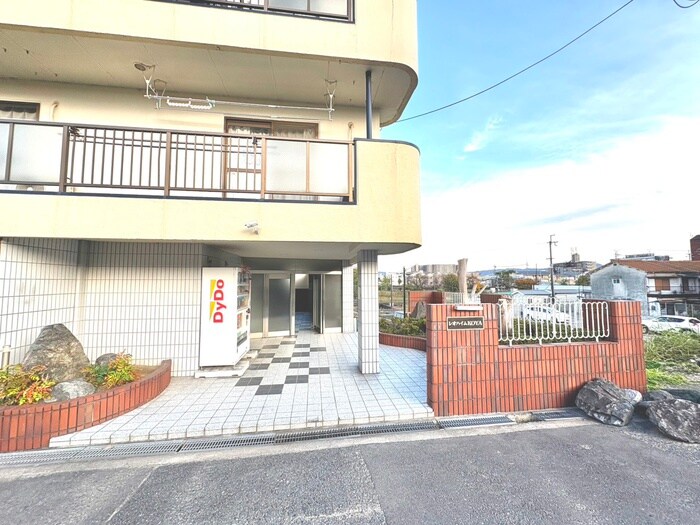 レオハイム木屋の物件外観写真