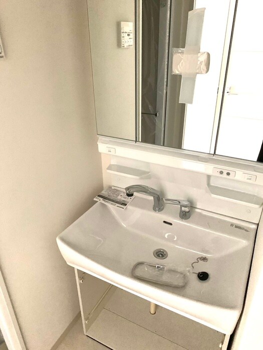 AMKレフィナード中宮の物件内観写真