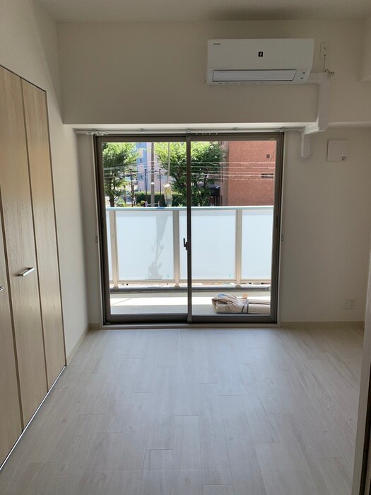 AMKレフィナード中宮の物件内観写真