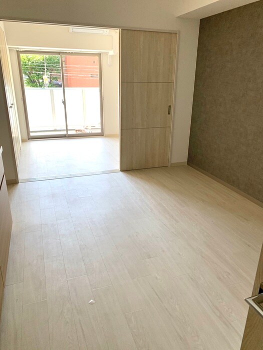 AMKレフィナード中宮の物件内観写真