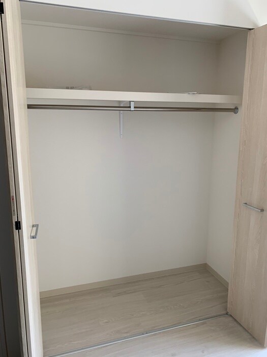 AMKレフィナード中宮の物件内観写真