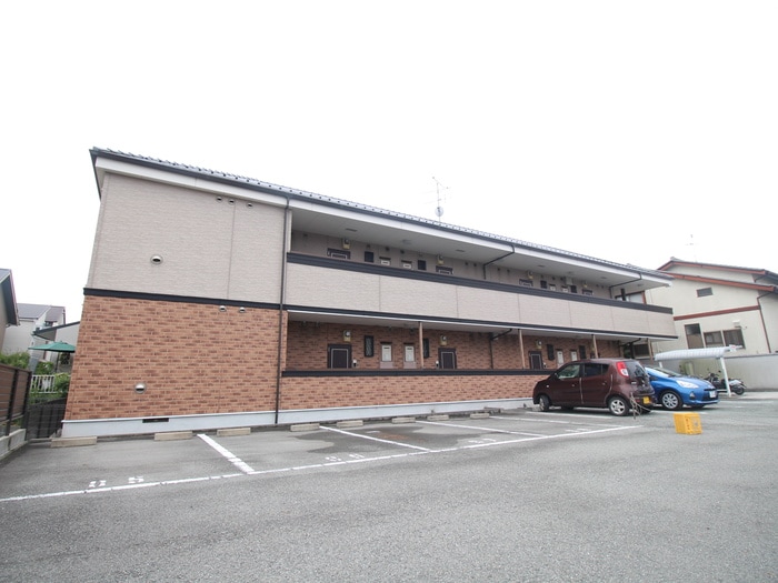 カンフォタブル・メゾンの物件外観写真