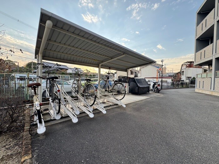 マンショングラ－スの物件外観写真