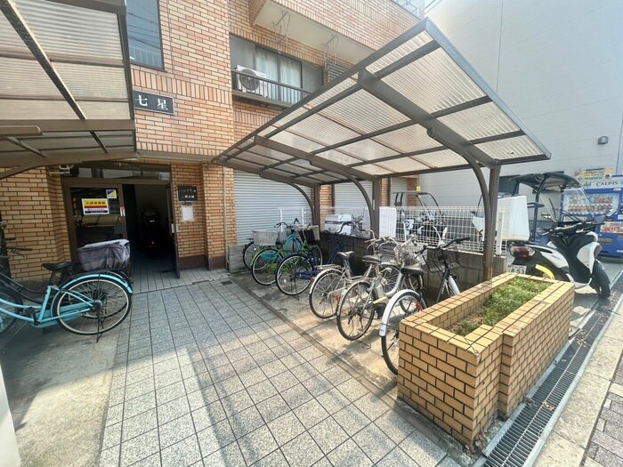 パルク七星・長居公園の物件外観写真