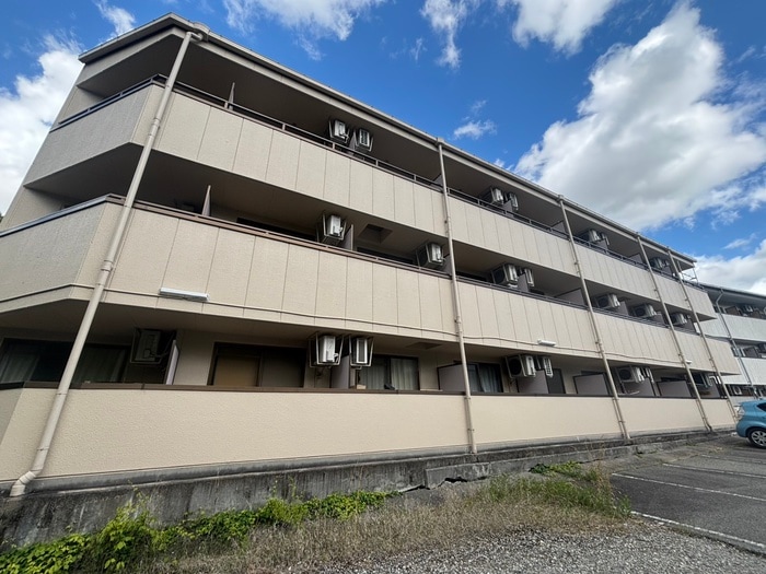 ヴィラフェザントⅡの物件外観写真