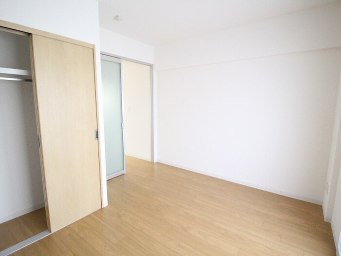 アールエスフラッツの物件内観写真