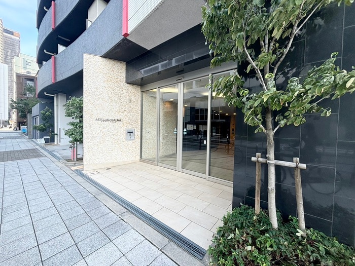 ＡＦＦＬＵＥＮＣＥ難波の物件外観写真