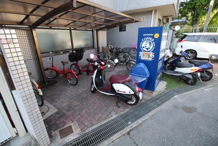 コスモス東豊中の物件外観写真