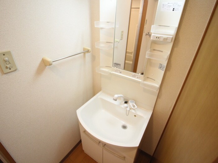 グランドバレ－の物件内観写真