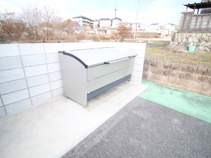 グランドバレ－の物件外観写真