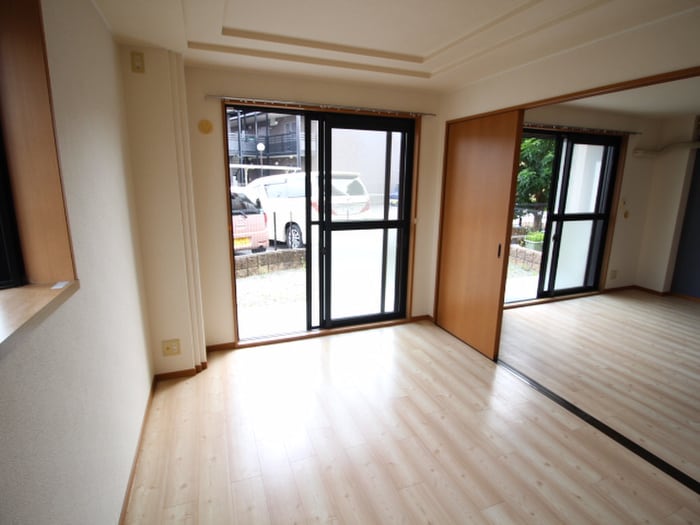 グランドバレ－の物件内観写真