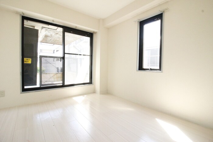 ﾓﾀﾞﾝｱﾊﾟｰﾄﾒﾝﾄ神戸新長田の物件内観写真