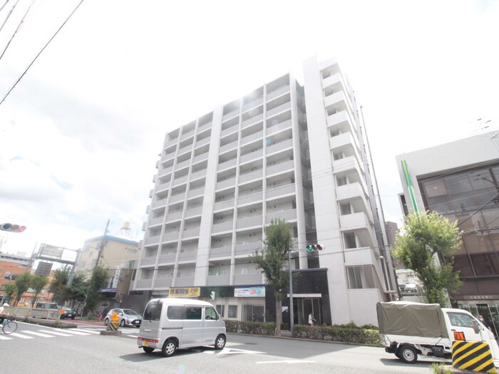 レジディア城北公園通の物件外観写真