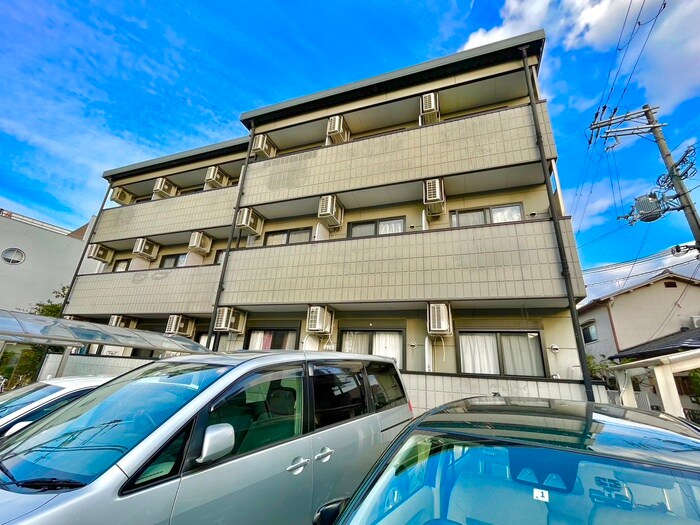 エムズコンフォートの物件外観写真