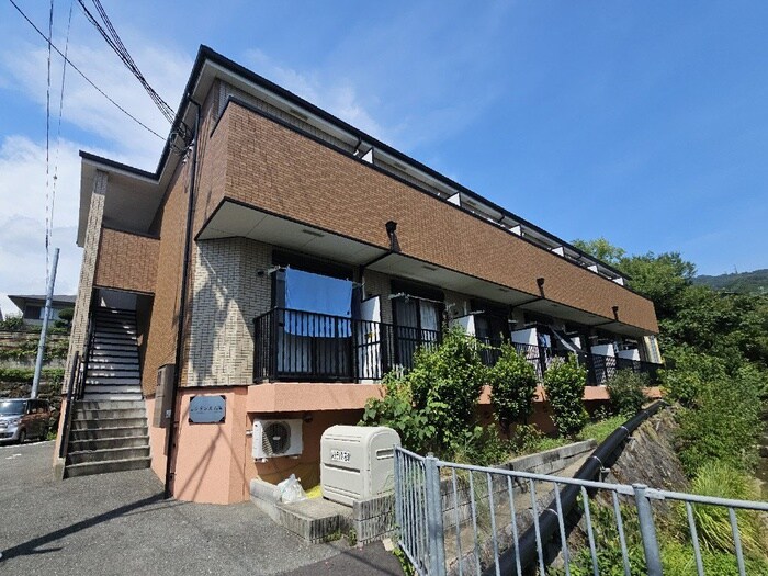 レジデンス石切の物件外観写真