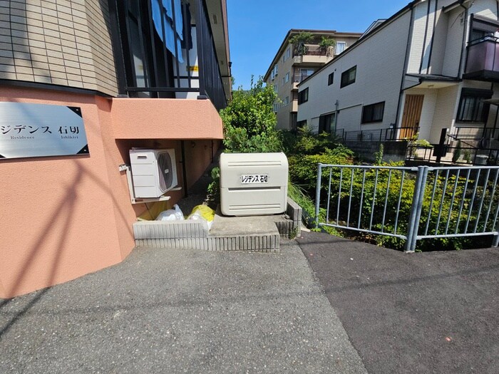 レジデンス石切の物件外観写真