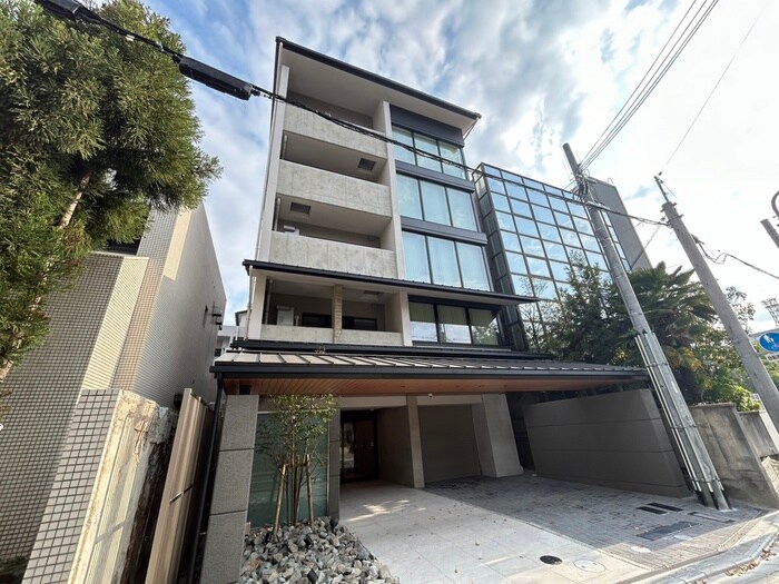 THE RESIDENCE　文化庁前の物件外観写真