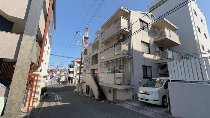 エ－ル向陽の物件外観写真