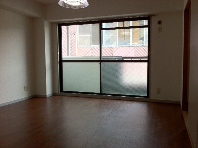 新栄プロパティー太子の物件内観写真