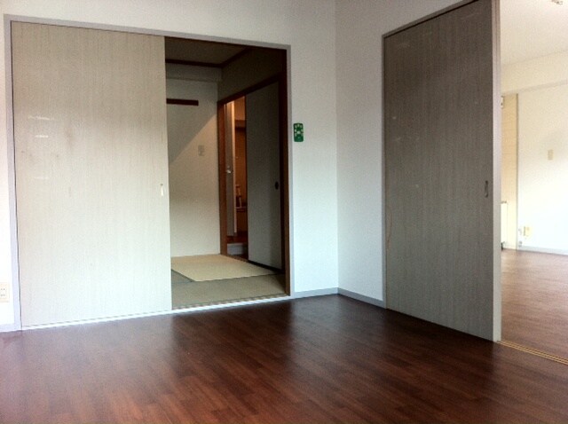 新栄プロパティー太子の物件内観写真