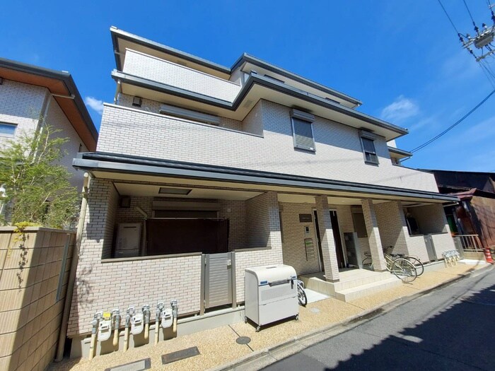 Oｓｔｅｎ　Ｈａｕｓの物件外観写真