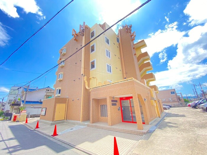 ｍｉｌｌｅｎｎｉａ　ＩＫＵの物件外観写真