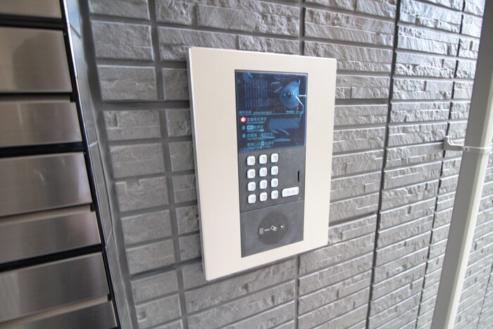 グレース西院の物件外観写真