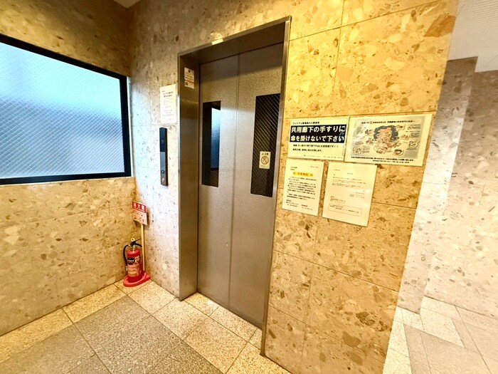 プレミアム新福島の物件外観写真