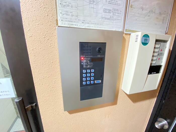 ノイフロイデの物件外観写真