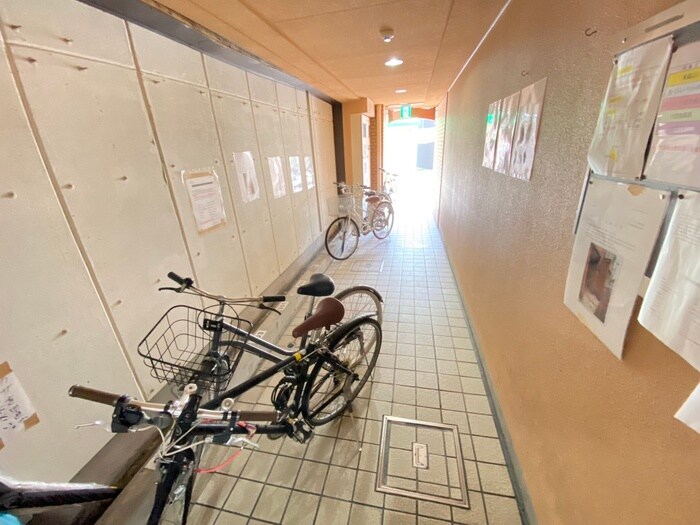 ノイフロイデの物件外観写真