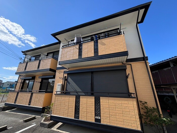 グランシャリオの物件外観写真