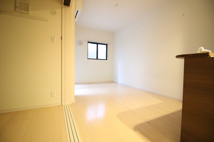 ウェルカ－ブ二条の物件内観写真