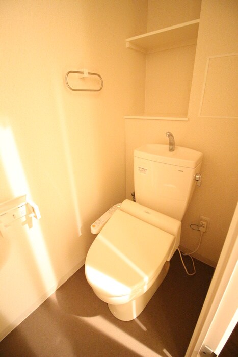 ウェルカ－ブ二条の物件内観写真