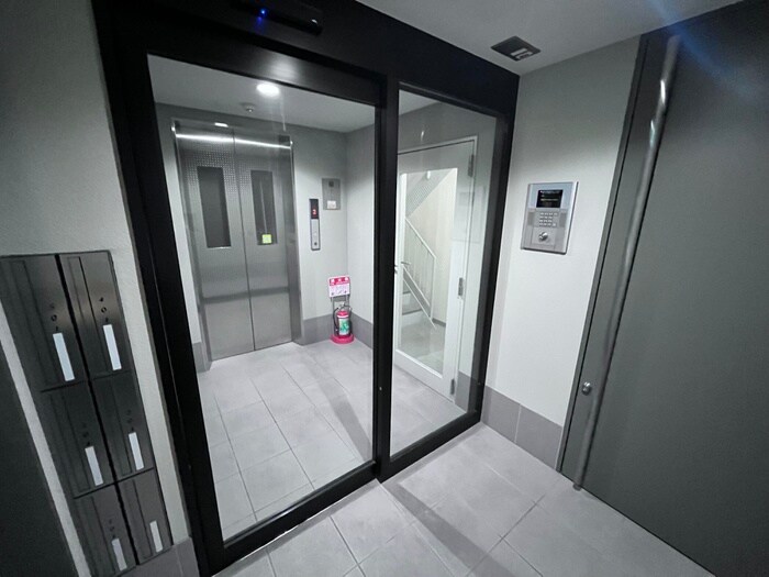 リベラ二条東洞院の物件外観写真