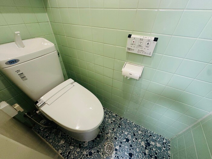 東鳴尾町戸建貸家の物件内観写真