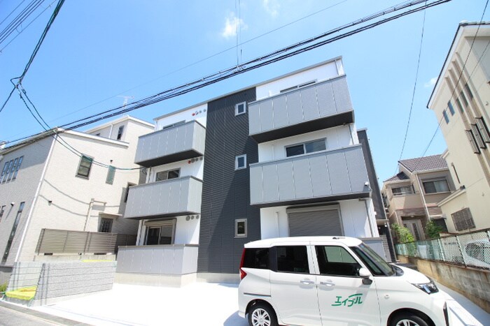 プリヴェ豊中曽根の物件外観写真