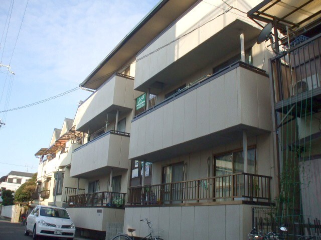 フリ－デン若王寺の物件外観写真