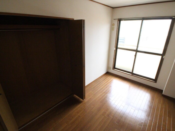 フリ－デン若王寺の物件内観写真