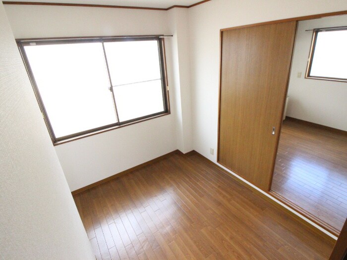 フリ－デン若王寺の物件内観写真