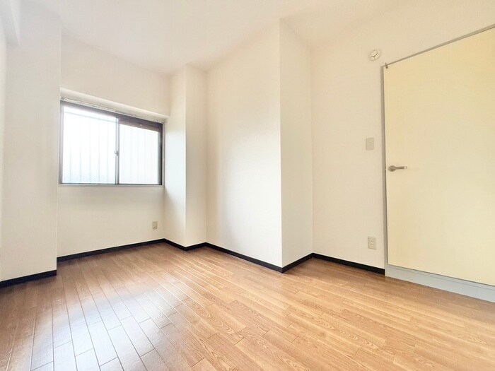 ベルヴィ西浦の物件内観写真