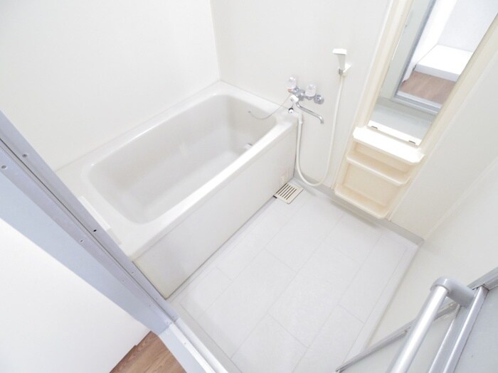 ベルヴィ西浦の物件内観写真