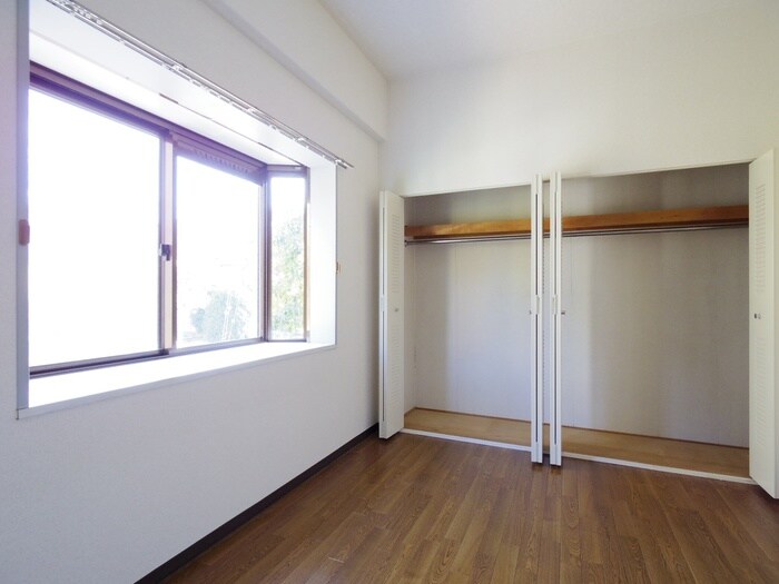 ベルヴィ西浦の物件内観写真