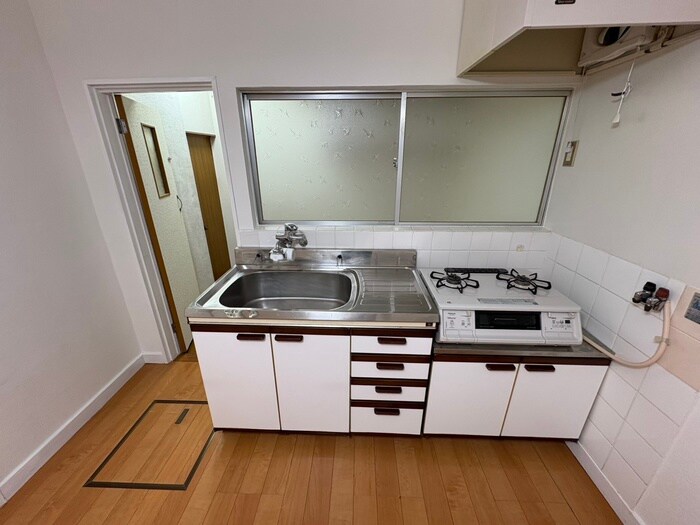 八幡様貸家2の物件内観写真