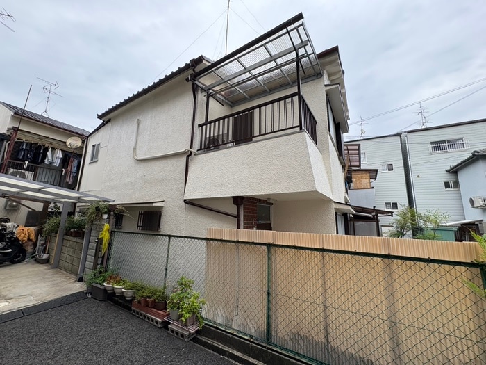 八幡様貸家2の物件外観写真